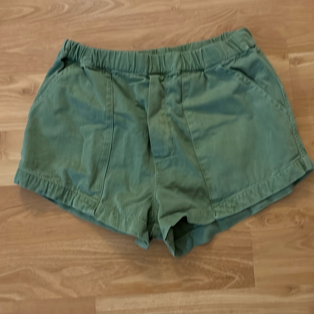 Billabong green adventure division shorts